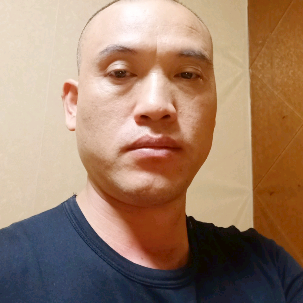 好男人大哥的照片