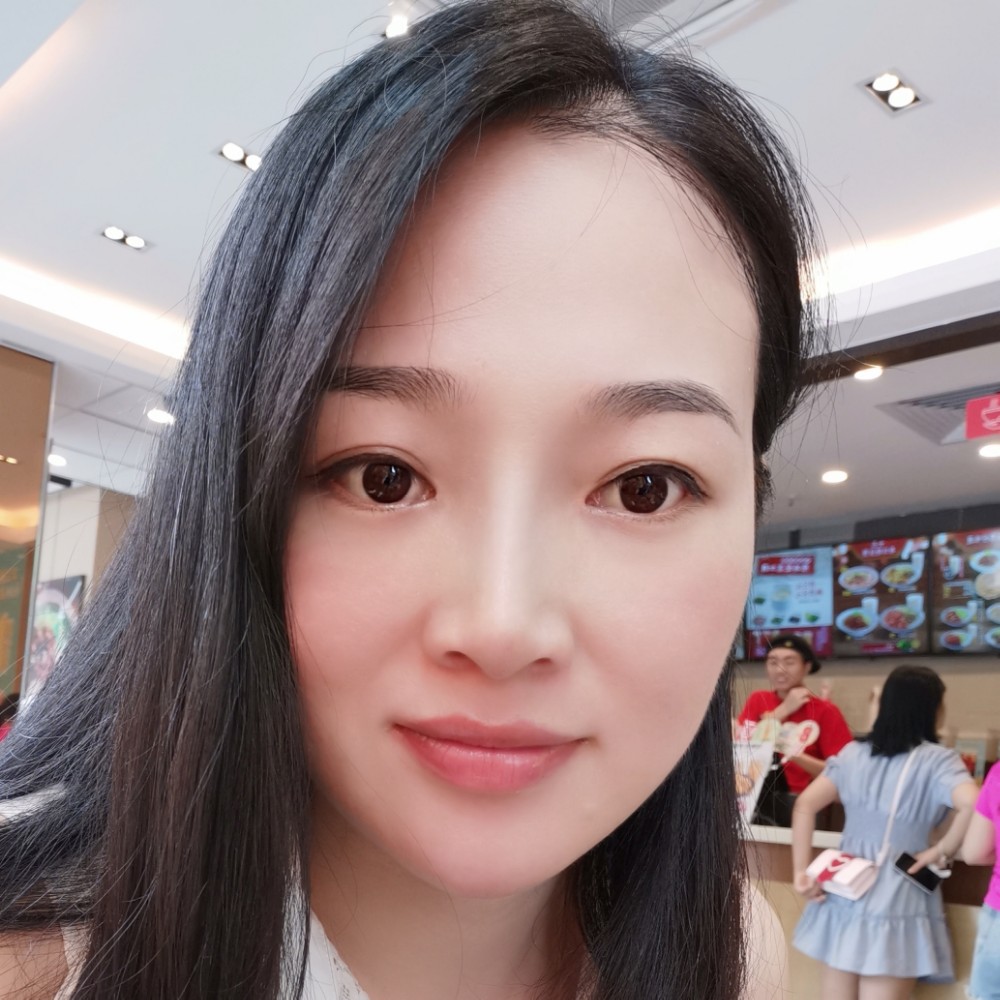 美酱的照片