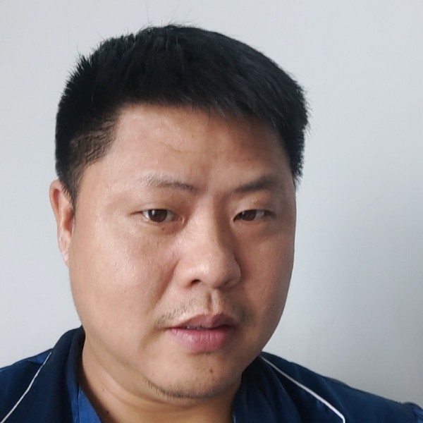 黎明背后的照片