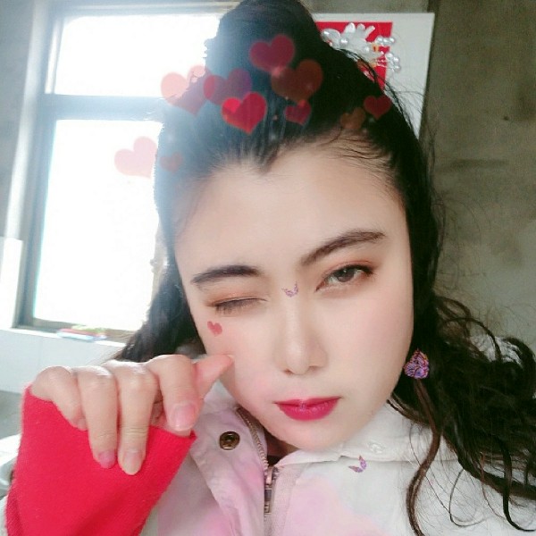 慕郁的照片