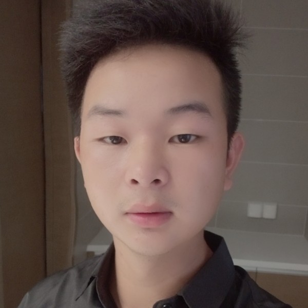 热狗高高R的照片