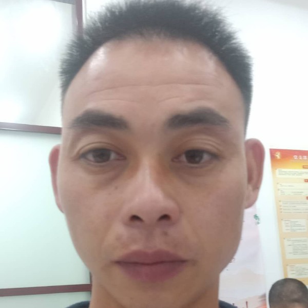 蘩藜踢酷炫的照片