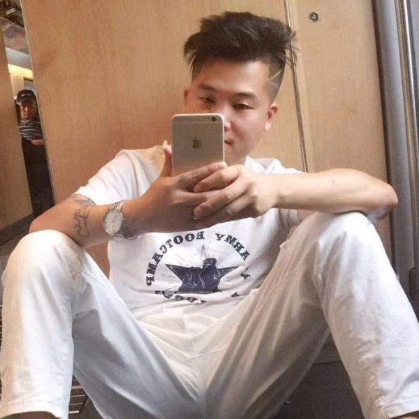 英姿盎然的照片
