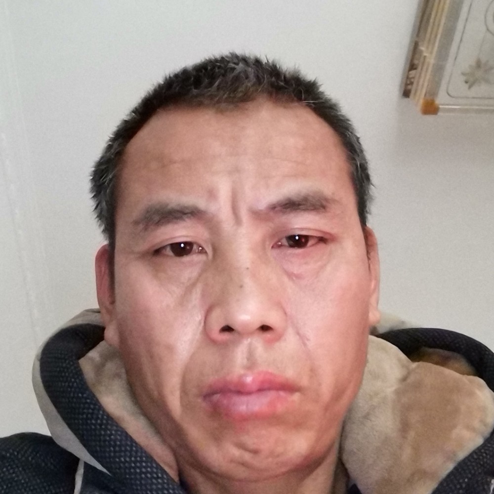 磬音蹙眉欢喜的照片