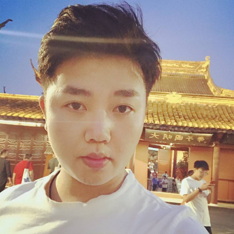 妹子，爺看上你了的照片