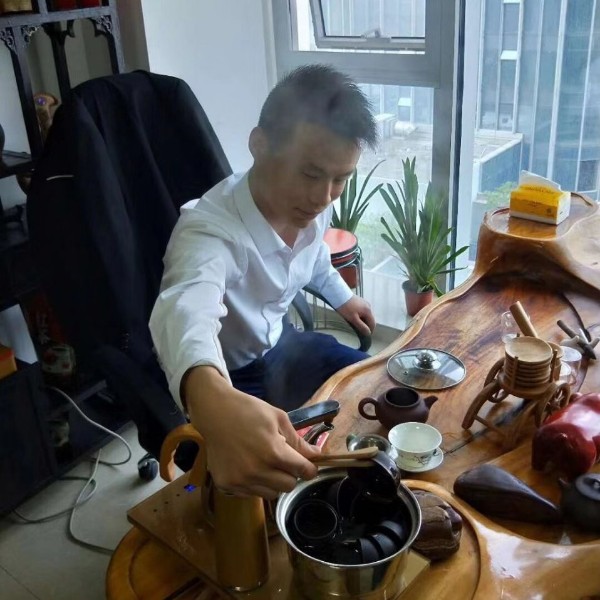 晨阳痴情的照片