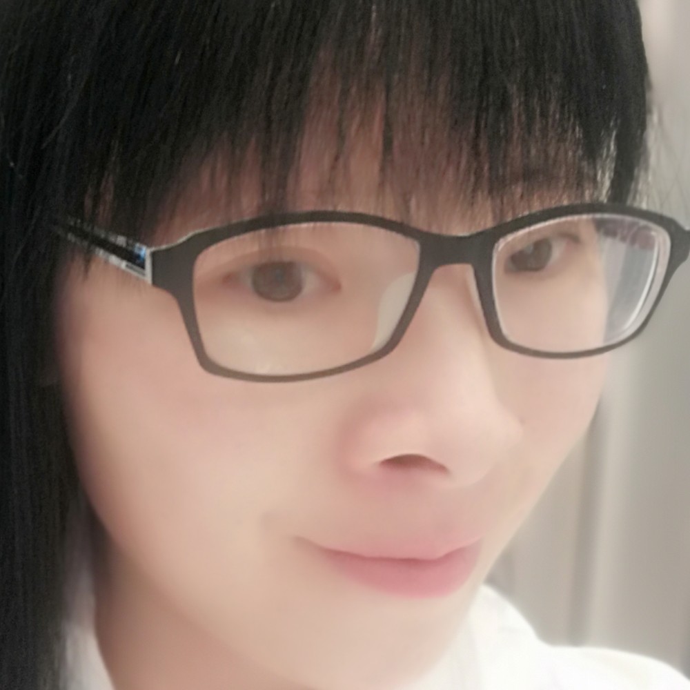 现实打春华的照片