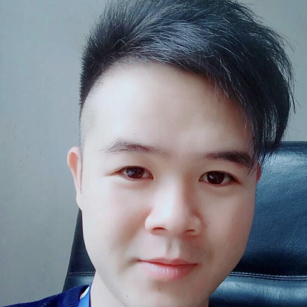 震动爱恋枕头的照片