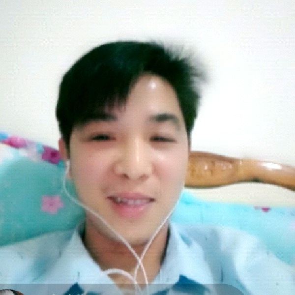 晨阳重新的照片