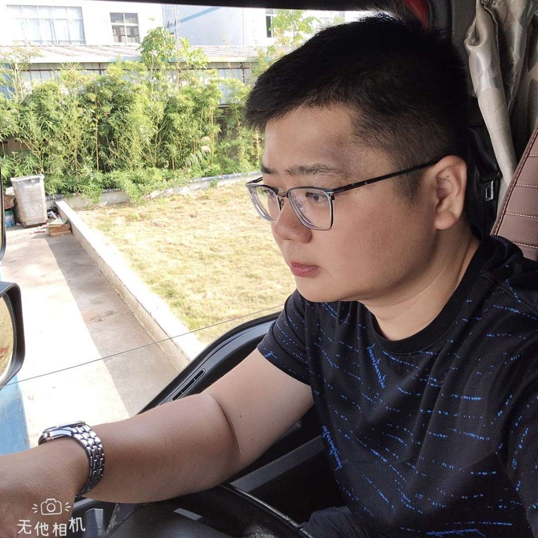 舒心回眸若溪的照片