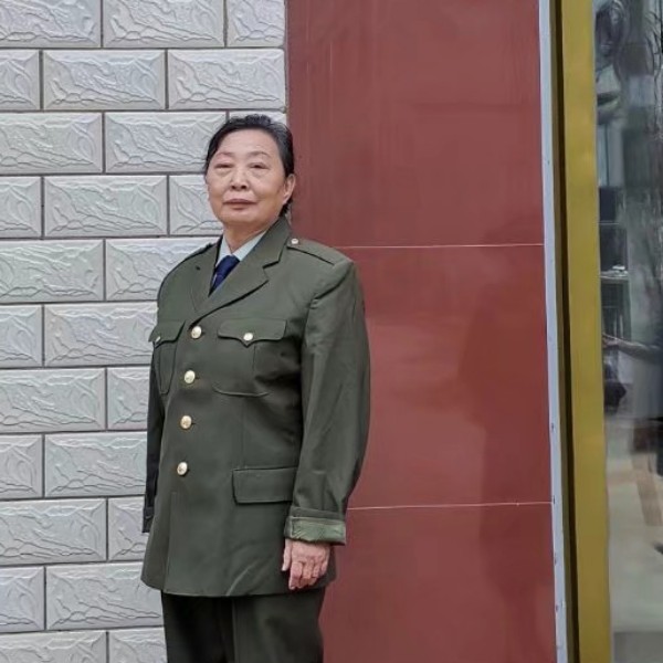 缱绻和缥缈的照片