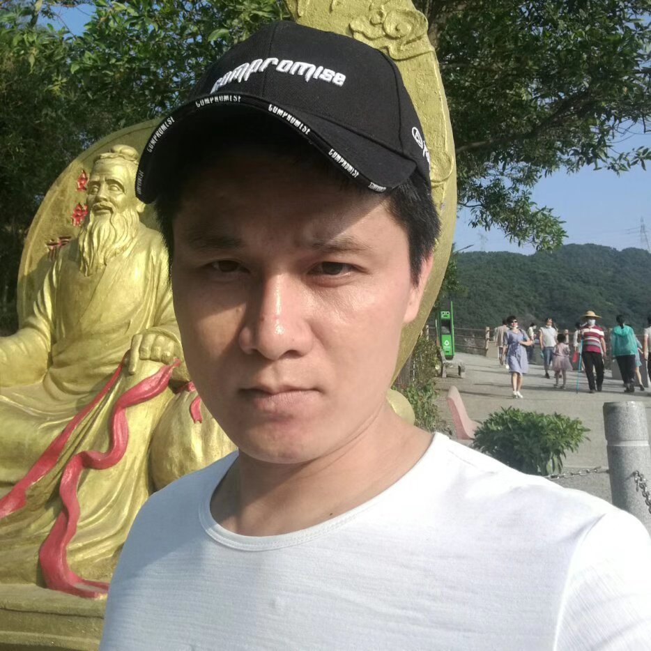 彩虹和阳光的照片