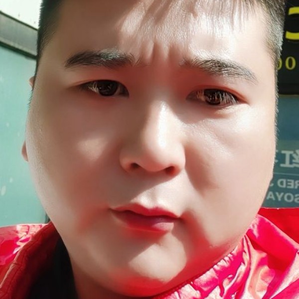 平淡回眸蓝天的照片