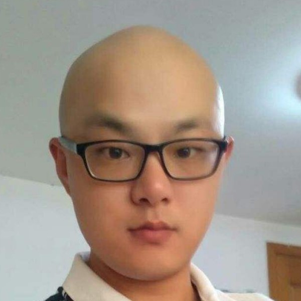 呆呆的笑的照片