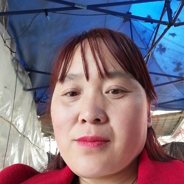 黄贵琴的照片