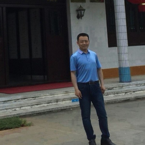 宝马方潇洒的照片