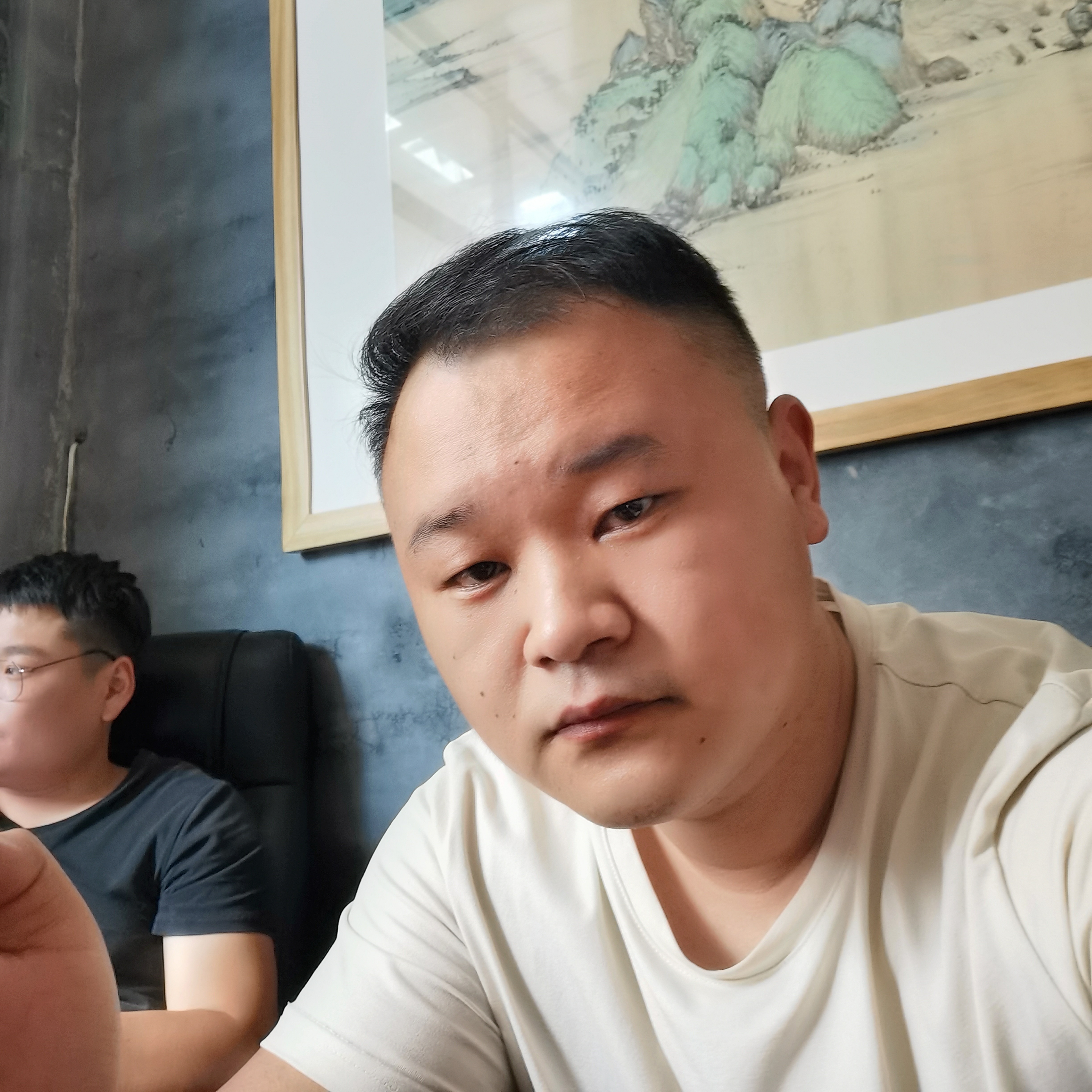 搞怪闻月亮的照片