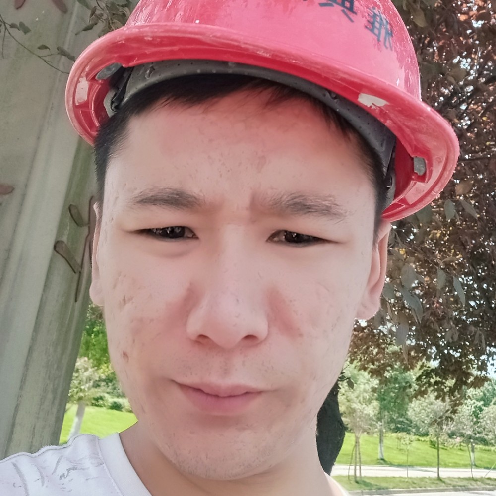 摸摸小姐姐的照片