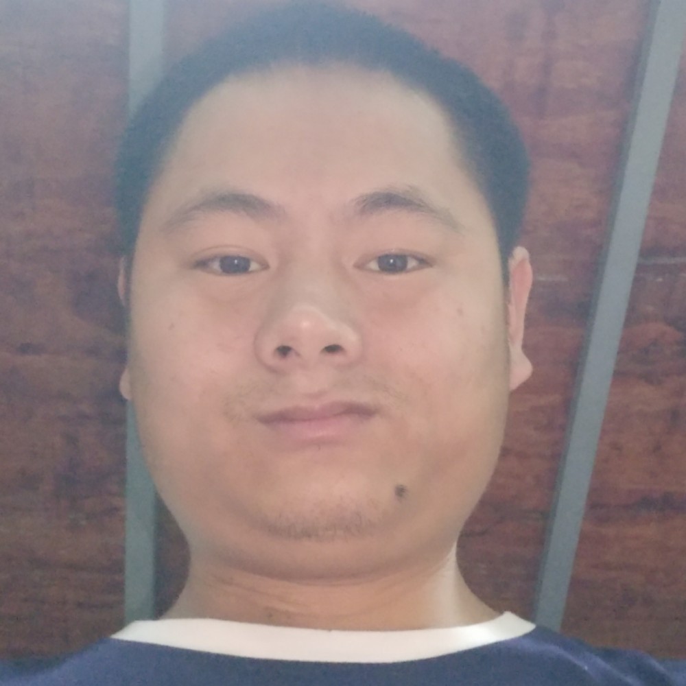 开挖掘机驾驶员的照片