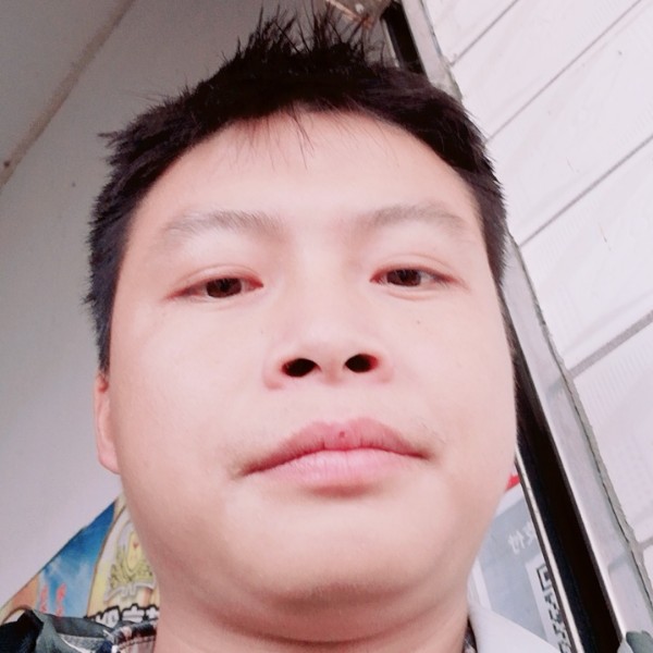 孝顺笑战斗机的照片