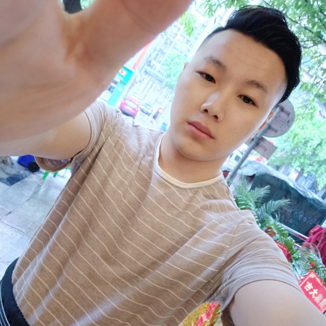 香水路飞的照片