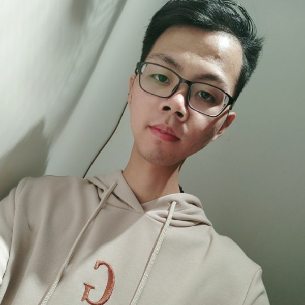 流岚用曾经的照片