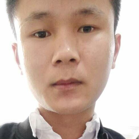 王穿秋睡的照片