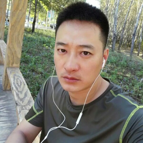 刘毅伟的照片