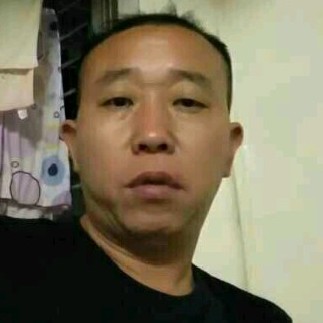 龙哥有人的照片