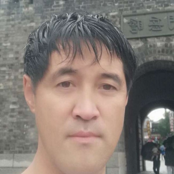 苗条相许明理的照片