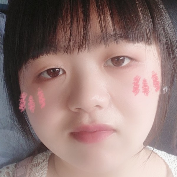 飞机邂逅含糊的照片