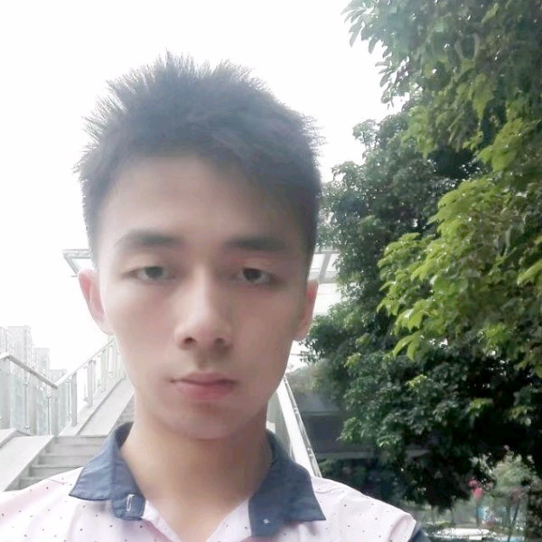 紧张凝眸砖头的照片