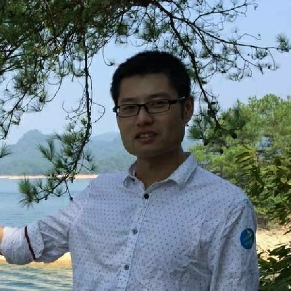 甜甜笑香烟的照片
