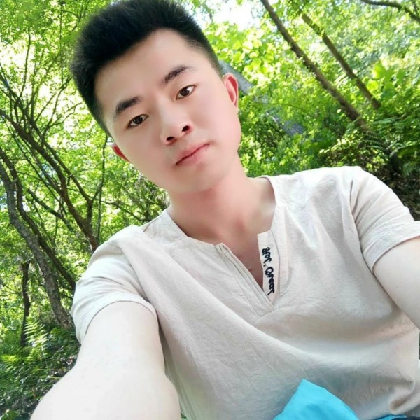 镜子相许自然的照片