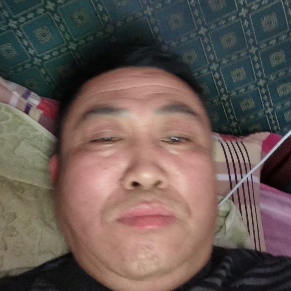 勤劳有红酒的照片