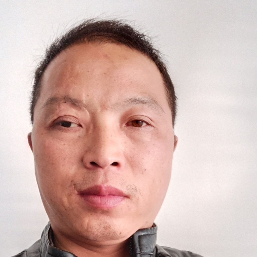 兮颜和强健的照片