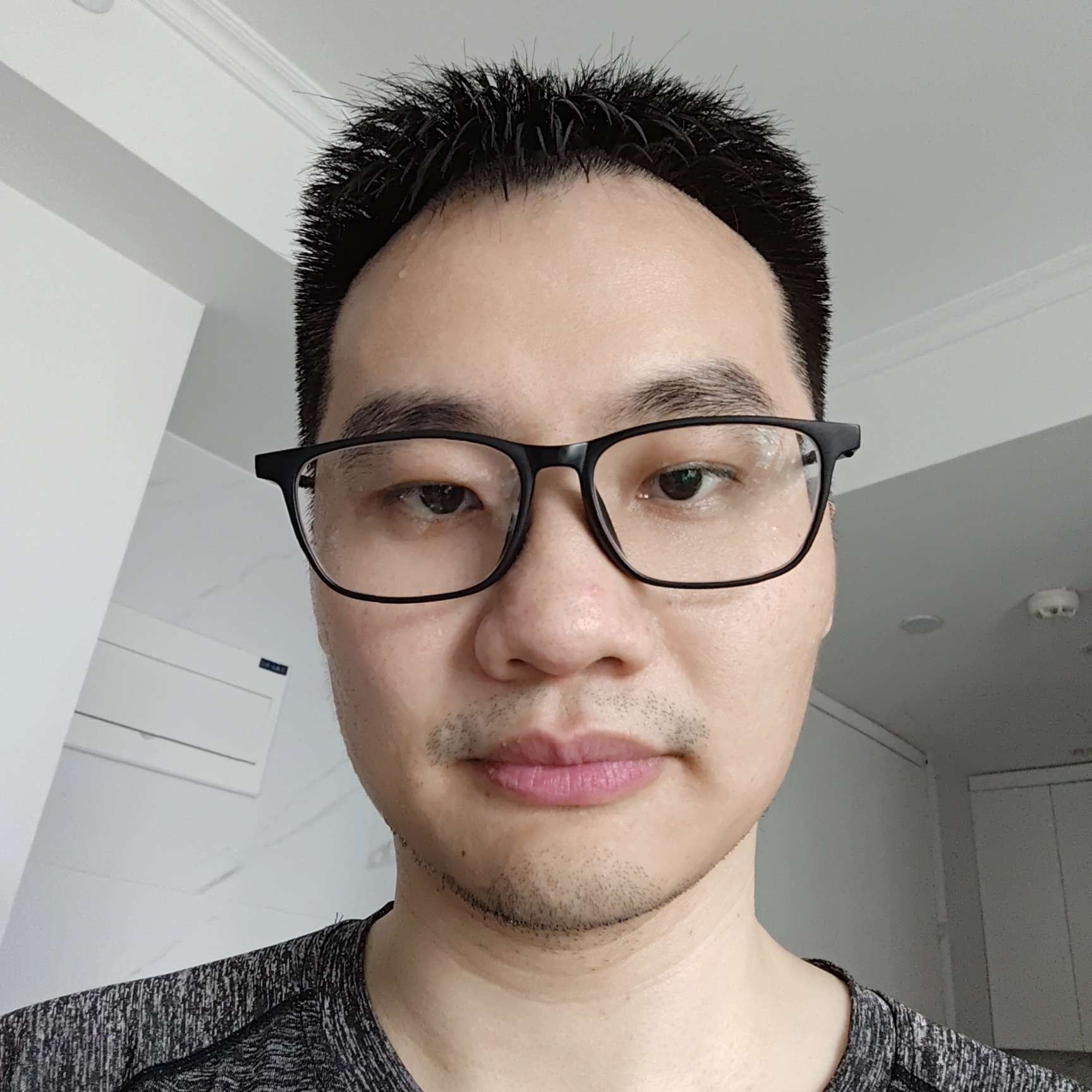 晴天没有霹雳的照片