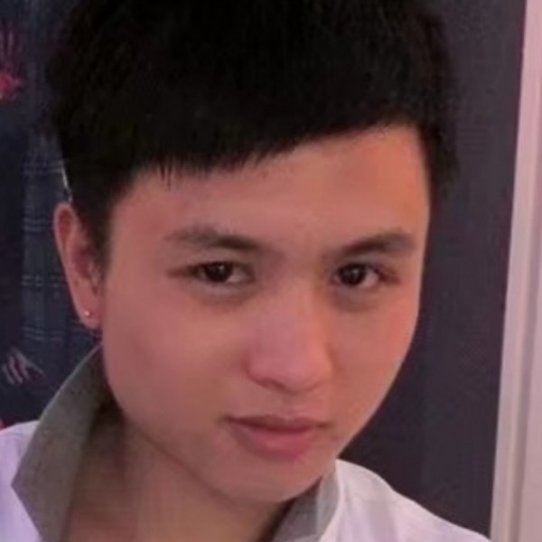 型男小哥哥的照片