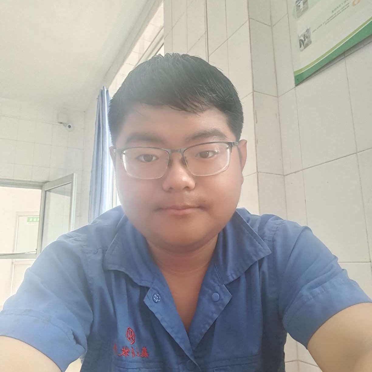 李秉森的照片