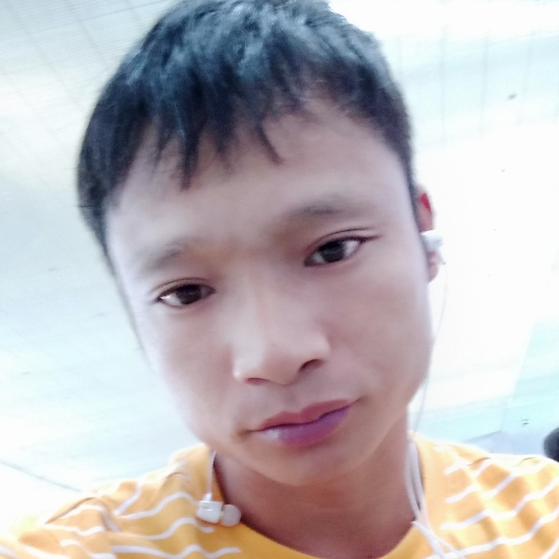 兮颜倾心耍酷的照片