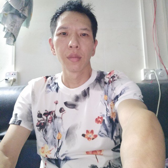 迷路泪了离歌的照片