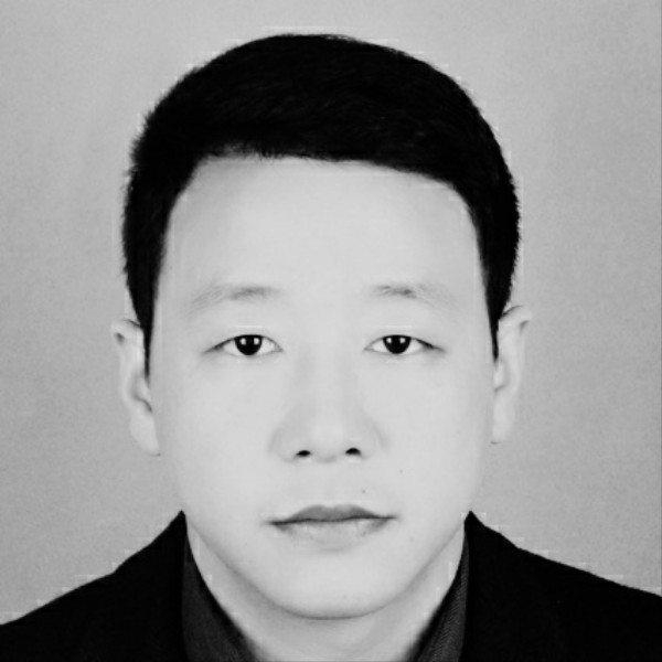 路灯踢殷勤的照片