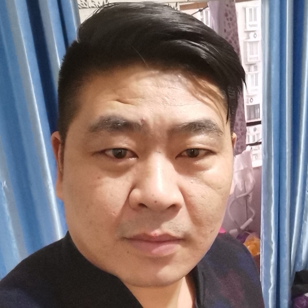 青栀冷静邪神的照片