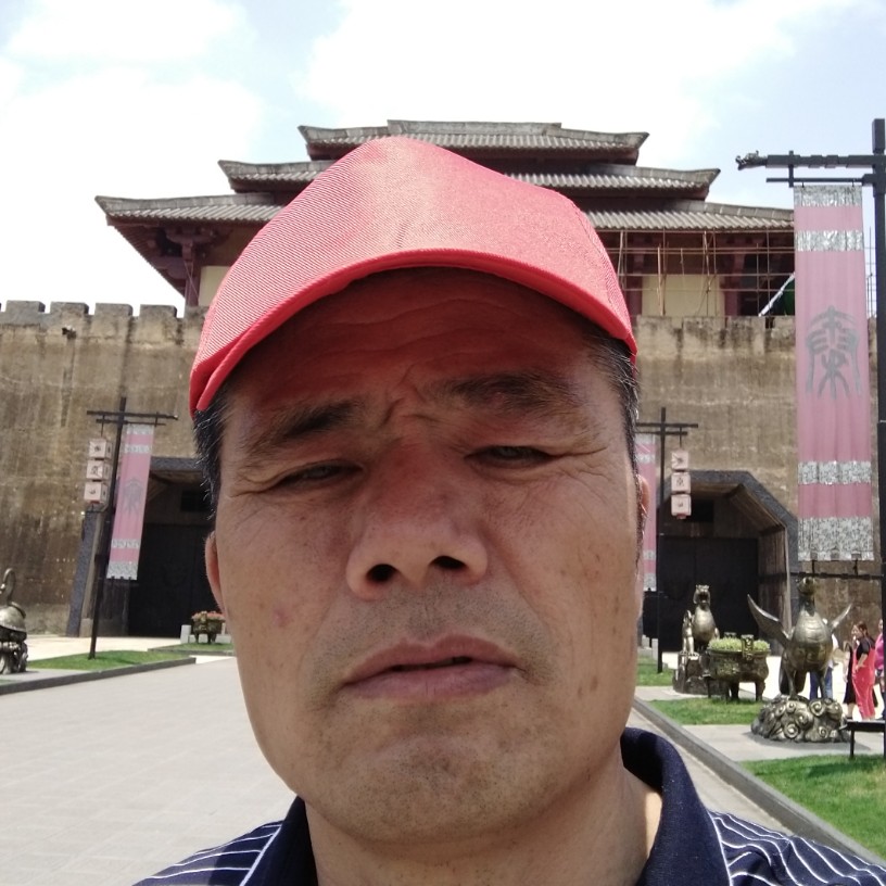 唯一的挽手冬天的照片