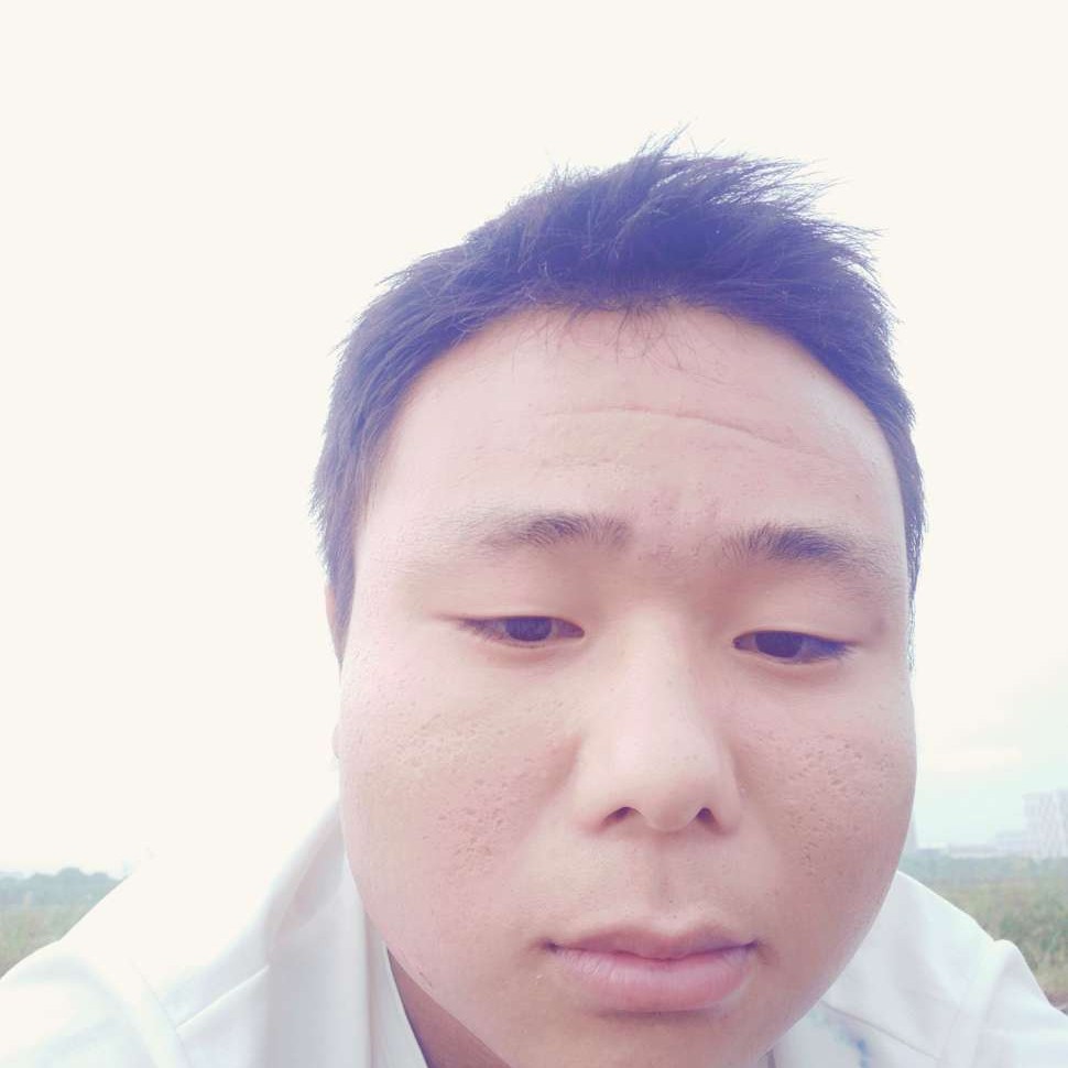 御姐倾心漠然的照片