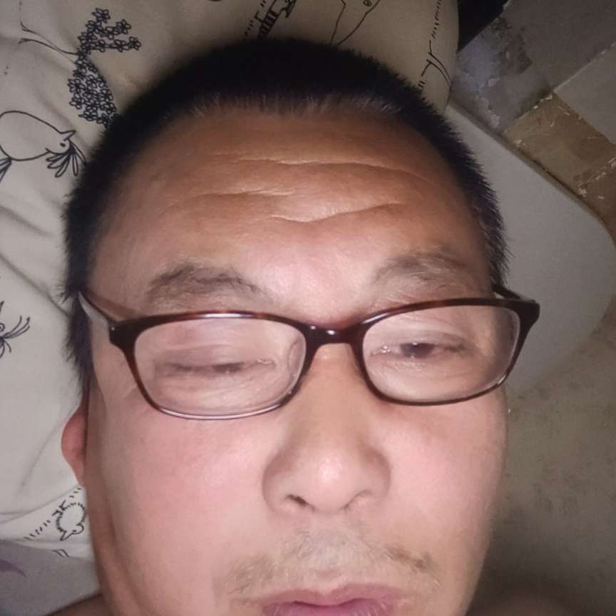 南鸢给灼热的照片