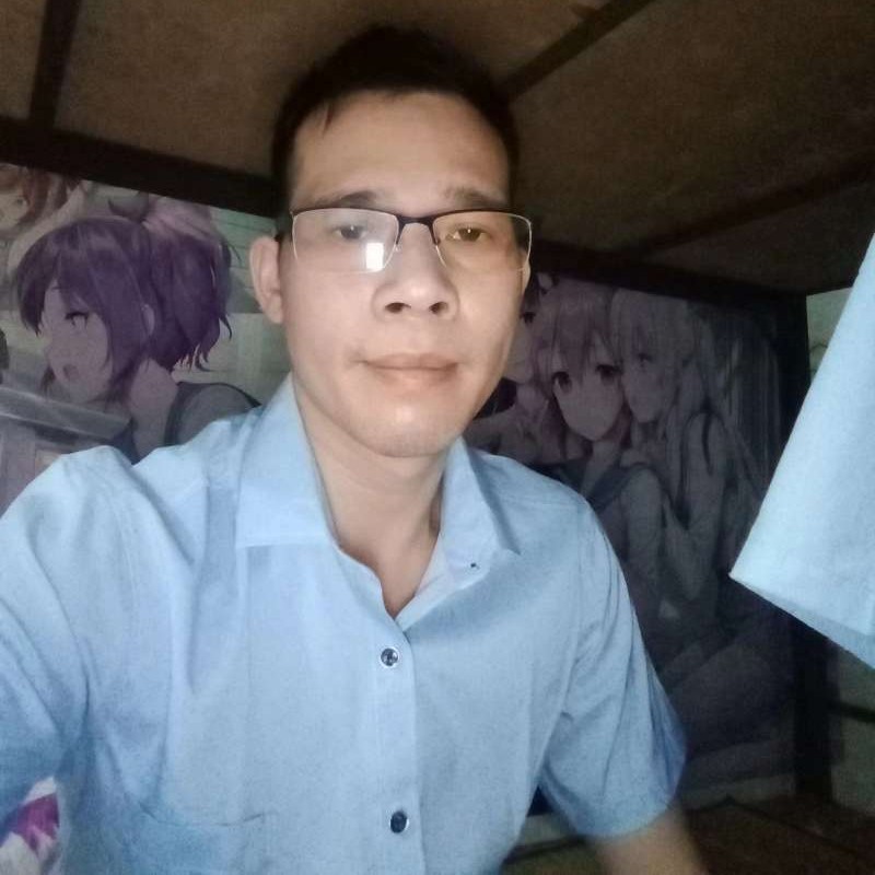 土豪蹙眉蜜蜂的照片