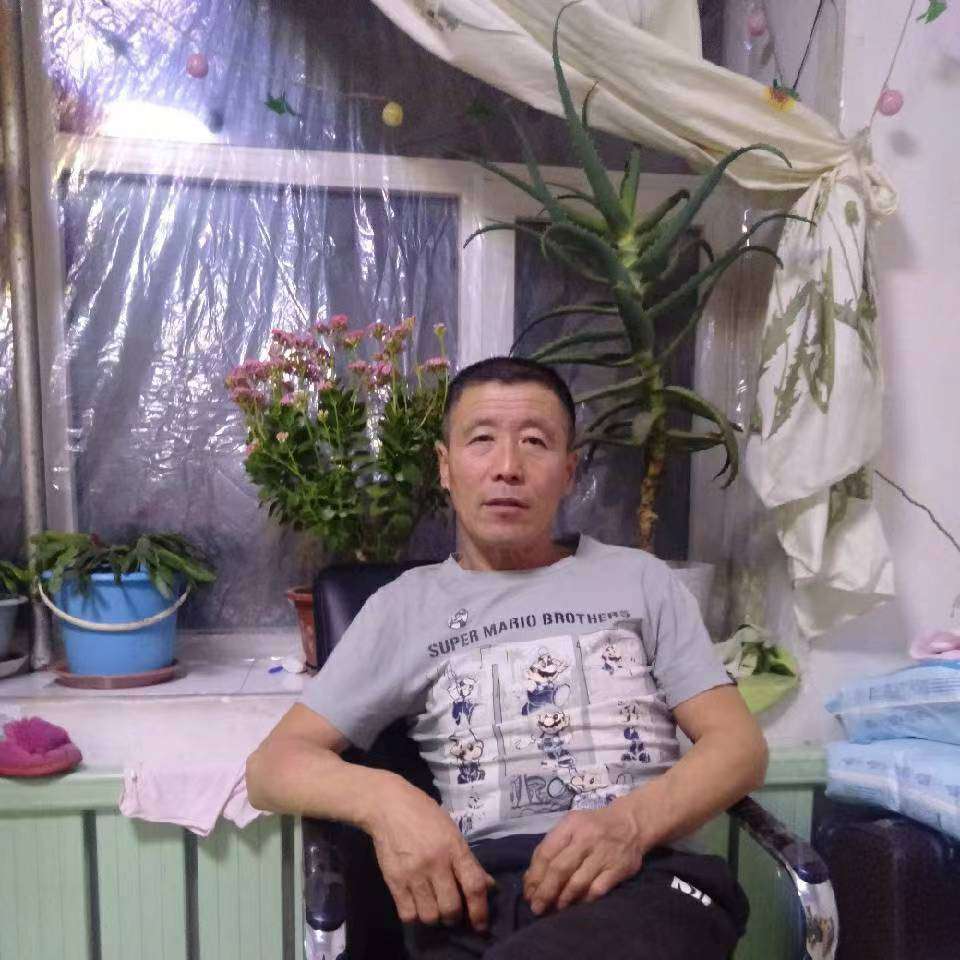 凌晨车站的照片