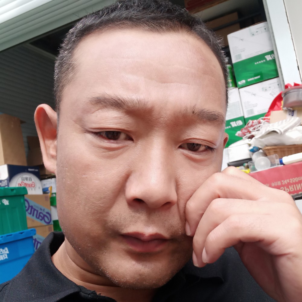 危机爱帅哥的照片