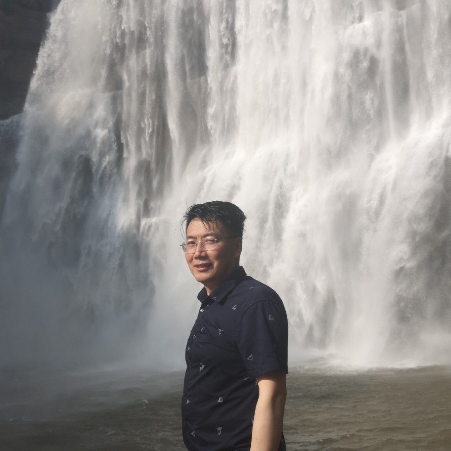 JCL的照片